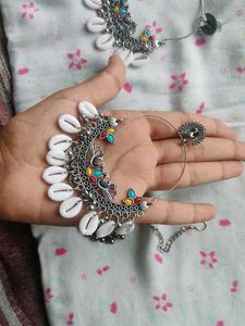 Earrings And Mangtika