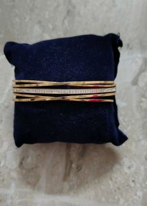 Kiyu Ziyu Golden Bracelet