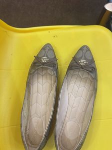Coach Flats Authentic