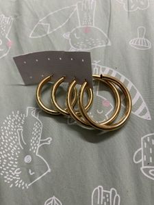 Gold Hoop Earring Set