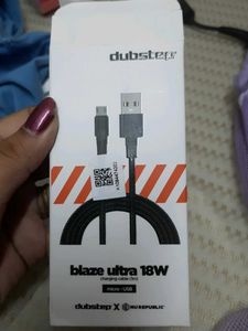 Dubstep Blaze Ultra 18W Cable Type B