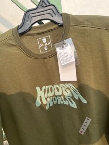 Womens sweatshirt with tag