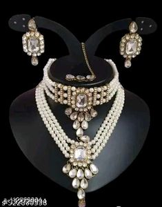 Emerald Pearl Jewelry Set