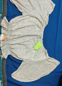 Brand New Crop Top 30 Off On Shipping