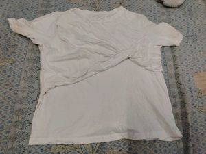 White Tshirt 🐻‍❄️