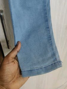 Light Blue Pull-On Jeggings