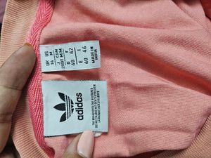 Adidas Tshirt