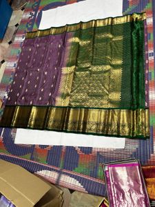 Onion Pink &amp; Green Pure Kanchipuram Silk Saree