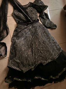 heavy black lengha unique 1 hand full sleves