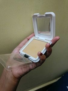 Insight Flawless Finish Setting Powder