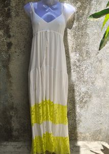 14K. CREME LONG GOWN