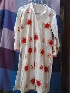 Floral Embroidered Kurta