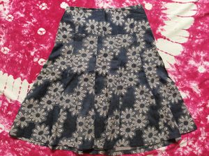 Knee Length Grey Pinkish Coloured Skirt