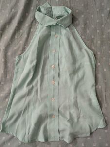 Collared Sleeveless Button Up