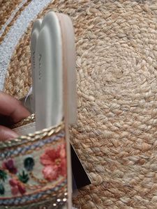 Acai flat sandals
