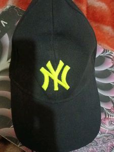 NY Yankees Black Cap