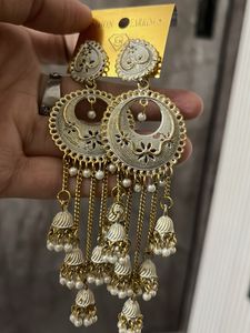 Elegant White Golden  Jhumka Earrings