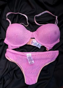Bra &amp; Panty Set 👙