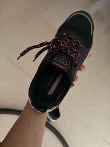 Sketcher’s Limited Edition  Uk 7