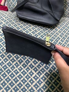 DressBerry Black Bucket Handbag With Small Wallet