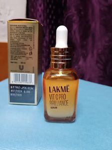 Lakme Vitamin C Brilliance Serum