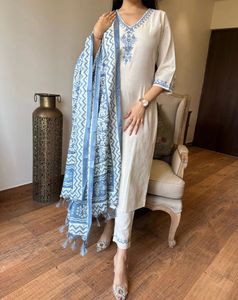 Jaipuri Embroidered Kurta Set With Elegant Dupatta