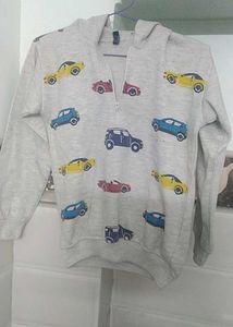 White Hoodie With Car Print