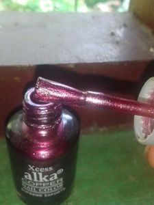 NEW NAIL POLISH GLITTERING ONE