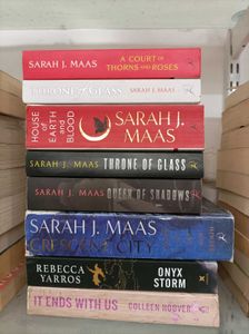 Sarah J. Maas & More Books