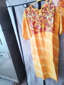 Floral Embroidered Kurta