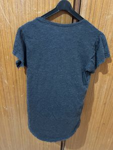 Gray Ballet Dancer Graphic Tee