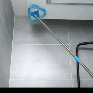 Triangle mop for cleaning