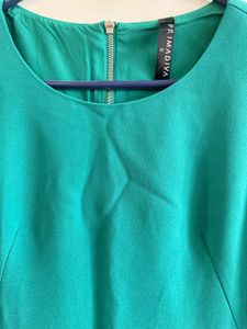 Green Sleeveless Dress