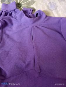 Lilac Cropped Balloon Sleeve Top