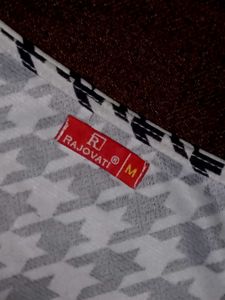 Houndstooth Print Top