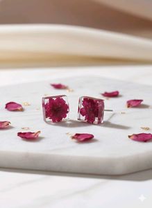 Floral Resin Stud Earrings