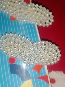 2 Hair Clip White Colour In Heart Shape