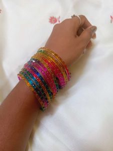 New trendy glass bangles
