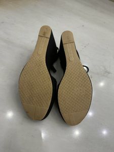 SHOETOPIA WOMEN BLACK HEEL