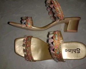💛Golden heels👡👡