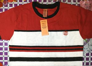 Nine Stitches T-shirt Red / White Colour
