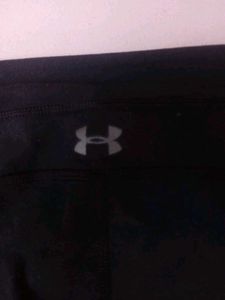 under Armour gym tight