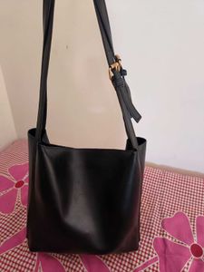 Classy Handbag For Office And College