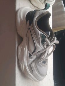 Zudio Sneakers