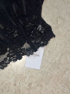 URBANIC: Black Lace Puff Sleeve Corset Top🖤