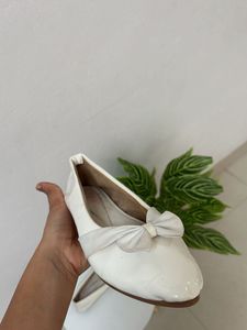 Elegant White Ballet Flats