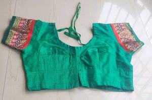 Green Saree With Blouse
