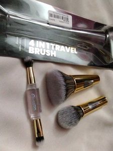 MARS 4 in 1 Travel Brush