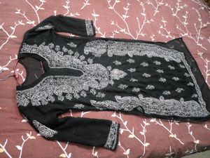 Chikankari  Kurti And Sarara   Very  Beautiful