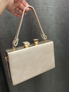Embellie Box Clutch